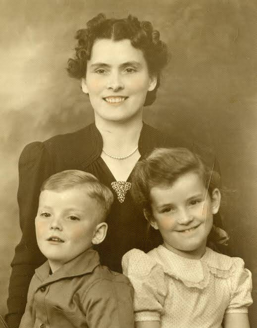 Maude Brown with children Walter and Pamela.