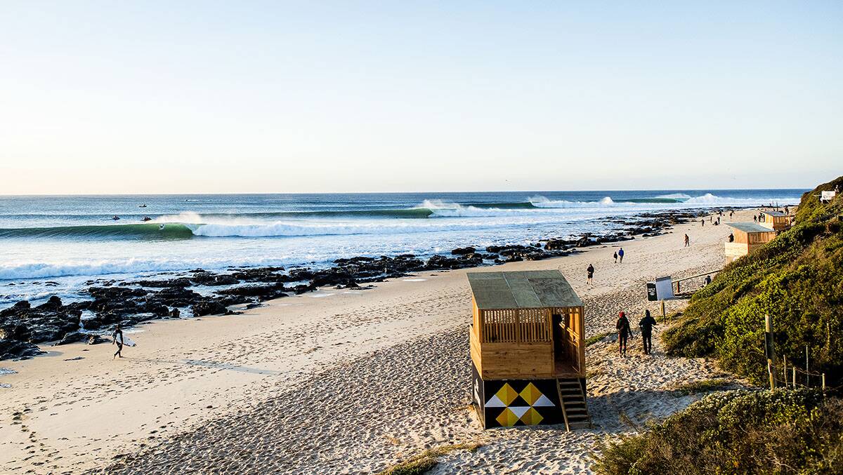 The iconic Jeffreys Bay will play host to the world's best female surfers in 2018.
Picture: WSL / Cestari
