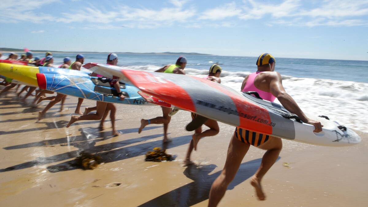 Action from last weekend's annual Christmas carnival at Nth Cronulla beach.Pictures John Veage