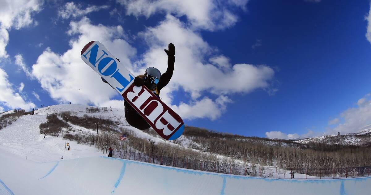 Flying high: Woronora Heights snowboarder Emily Arthur. Picture: Getty Images