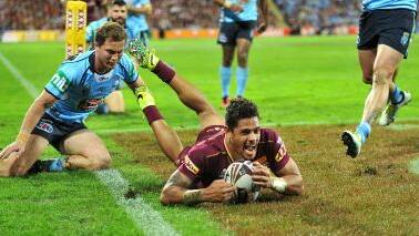 Try time: Dane Gagai scores for Queensland. Picture: Getty Images