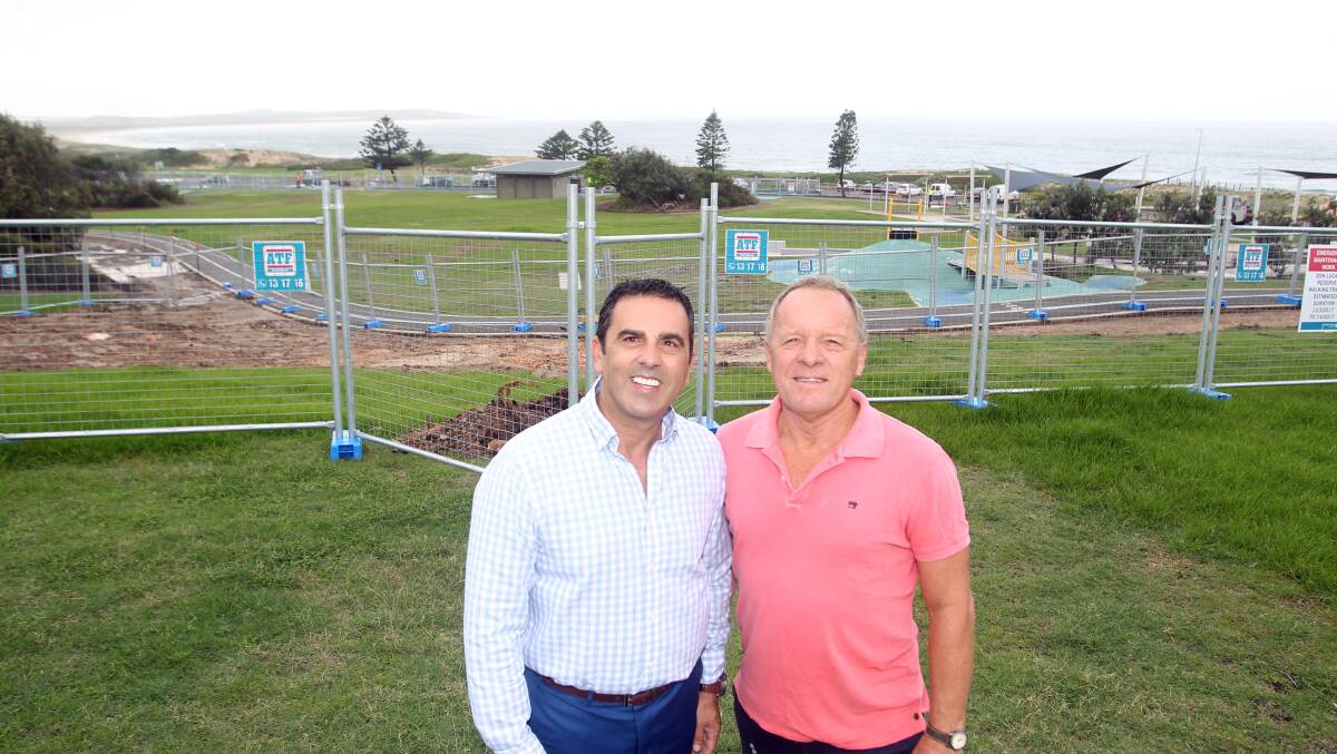 Relay: Sutherland Shire Mayor Carmelo Pesce (left) and Sutherland Shire Relay for Life chairman Rod Coy at the new location at Wanda Beach. Picture: Chris Lane