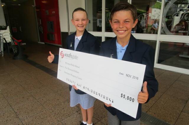 First place: Monique Dellow and Jordan James, from Sylvania Public School, receive the $5000 cheque last week. Picture: Supplied