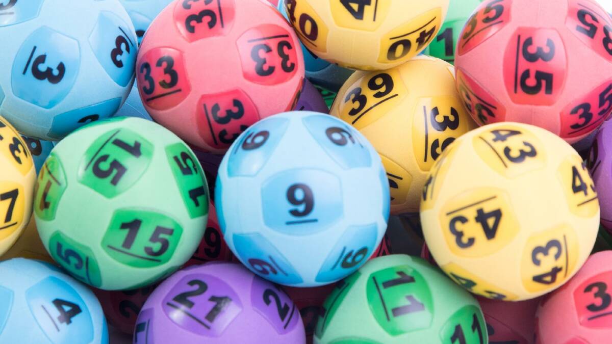 Engadine man celebrates $3.9 million Lotto win