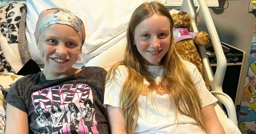 Yowie Bay Public School Year 6 pupil Chloe McKenzie-Matterson, pictured on the right, will shave her head on World Ovarian Cancer Day (May 8) in support of her best friend Tirion Wilkinson, who was diagnosed in 2023. Picture supplied