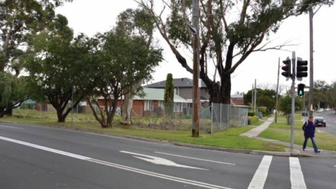 Site of the proposed childcare centre at the intersection of Manchester Road and Kingsway, opposite Tradies. Picture: DA