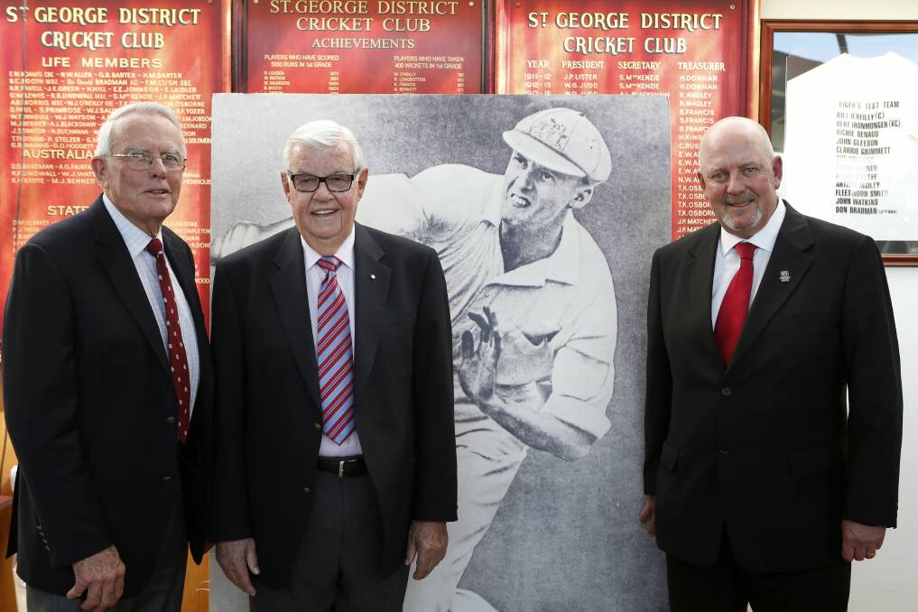Tribute: Peter O'Reilly (left) the son of the late Bill "Tiger" O'Reilly, St George club co-patron Warren Saunders, and former Australian, NSW and St George spin bowler Murray Bennett at the oration. Picture: Jane Dyson