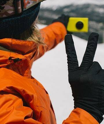 Burton ScreenGrab Gloves are designed to keep hands warm while enabling wearers to operate smart phone technology.