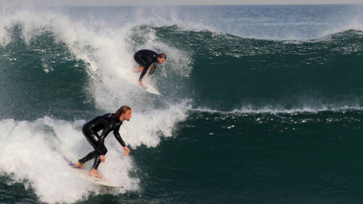 Dueling lefts.Picture John Veage