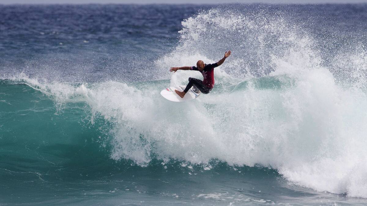 Slater still going.Picture  ASP/ Kirstin