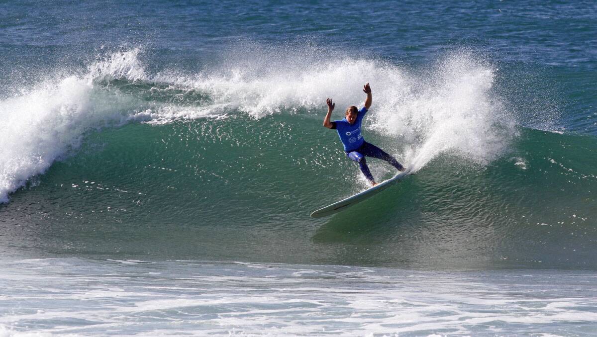 1988 Pipe Master Rob Page (Verges Creek) went on to lock in an 18.30 in his Over-40s Mens heat.Picture  Smith / SNSW