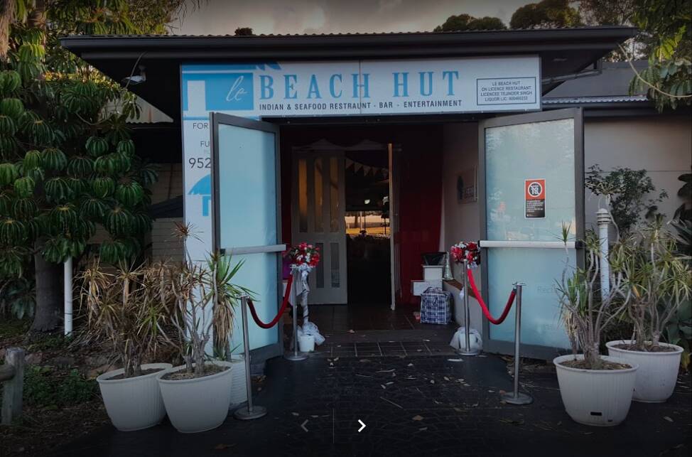 Le Beach Hut Restaurant and kiosk at Depena Reserve, Dolls Point. 