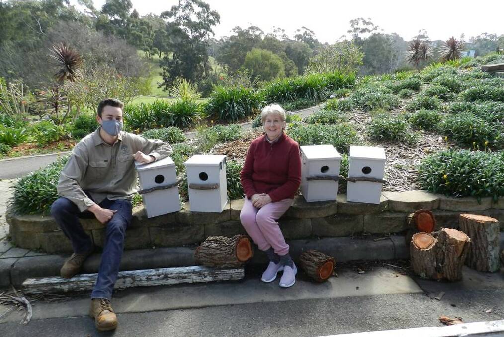 Ann Fardell with Angus McClelland from Narla Environmental Pty Ltd with bird nestng boxes that were installed at the Bardwell Valley Golf Club last year. 