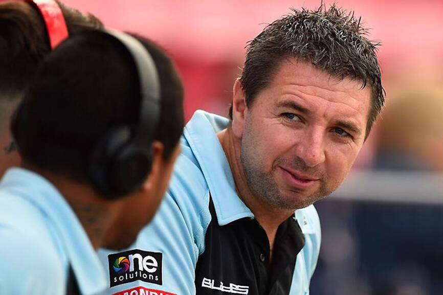 2022: Coach Steve Price will return from the UK to the Sharks.