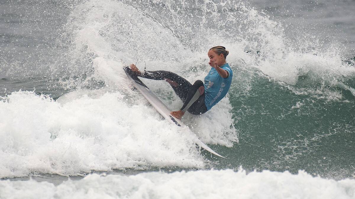 Isabella Nichols - 2019 Port Stephens Toyota Pro pres. by Sisstrevolution women's QS6,000 Champion.Picture: Ethan Smith / Surfing NSW