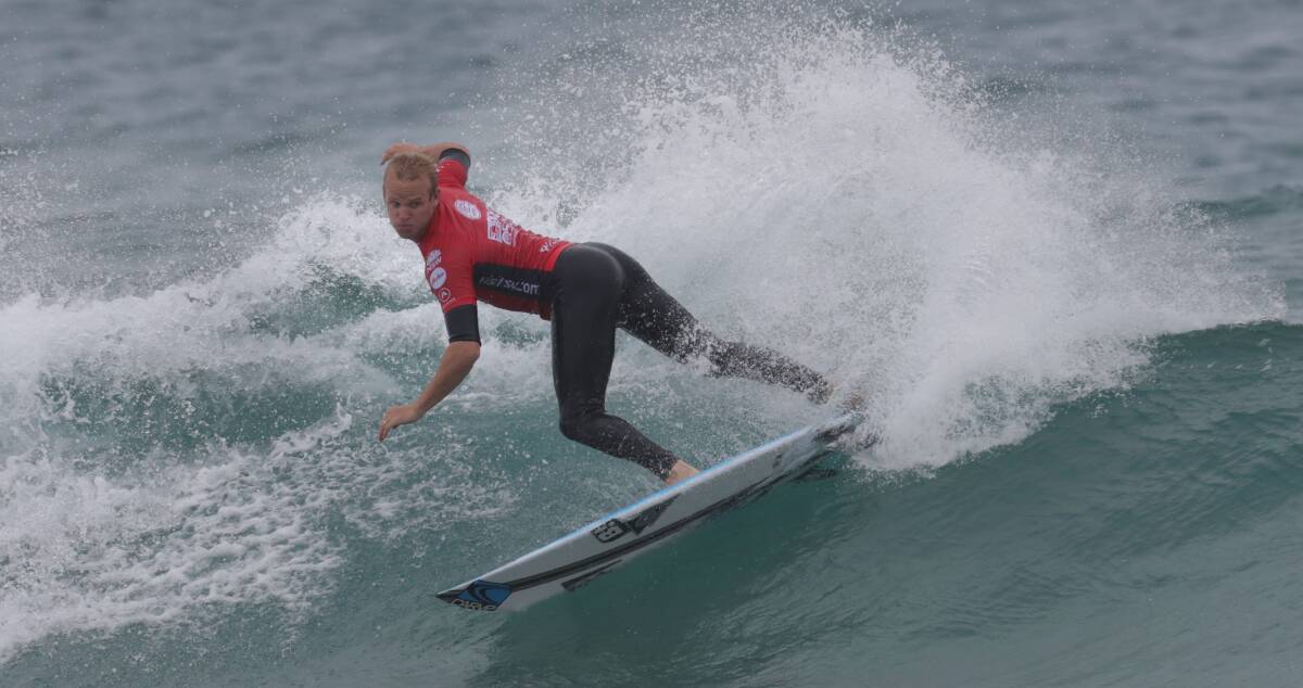 Carving :Stu Kennedy at the 2019 Carve Pro at Maroubra. He is now the first reserve for the World Championship Tour for 2020. Picture: John Veage.