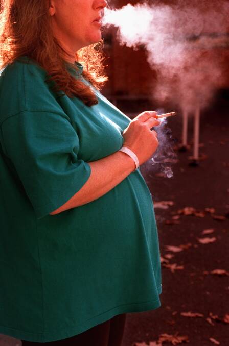 Smoking when pregnant, rates down