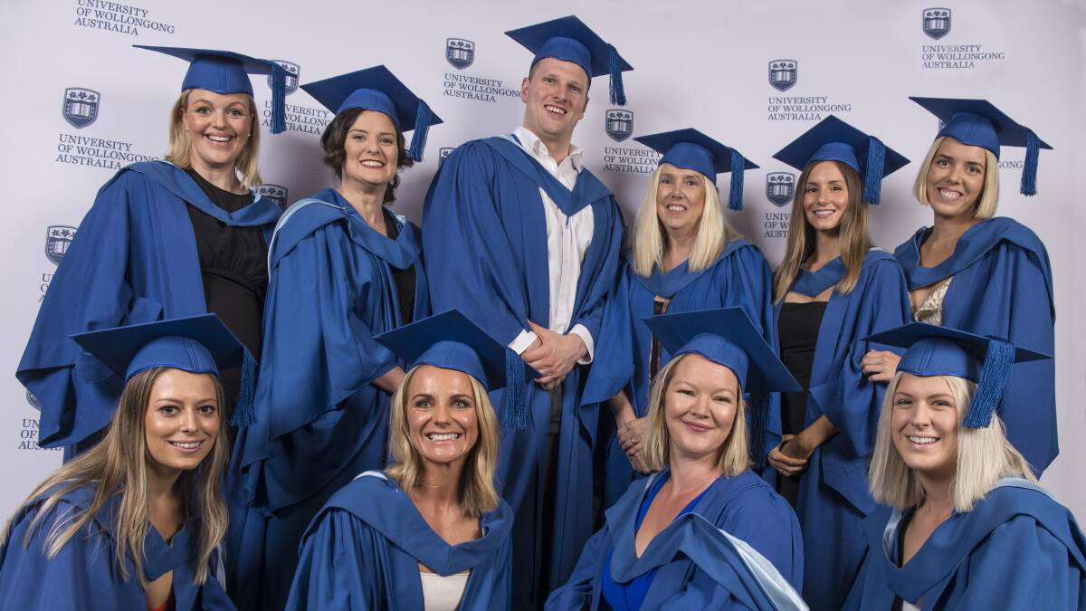 The graduates: (bottom row L to R) Nell Donovan, Jennifer Taper, Sinead Sullivan, Shaylee Crimmins, (top row L to R ) Alison Dempster, Catherine Jandzio, Sam Lee, Dale Camilleri, Taryn Frost and Sophie Peatman received their Bachelor of Nursing with Distinction.
