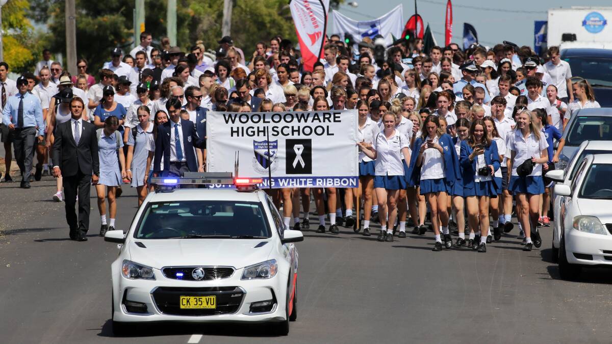 Thousands of people took part in the second annual Sutherland Shire White Ribbon Walk on Friday. Pictures: John Veage