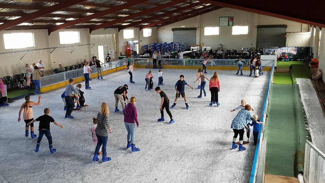 visit wagga ice skating