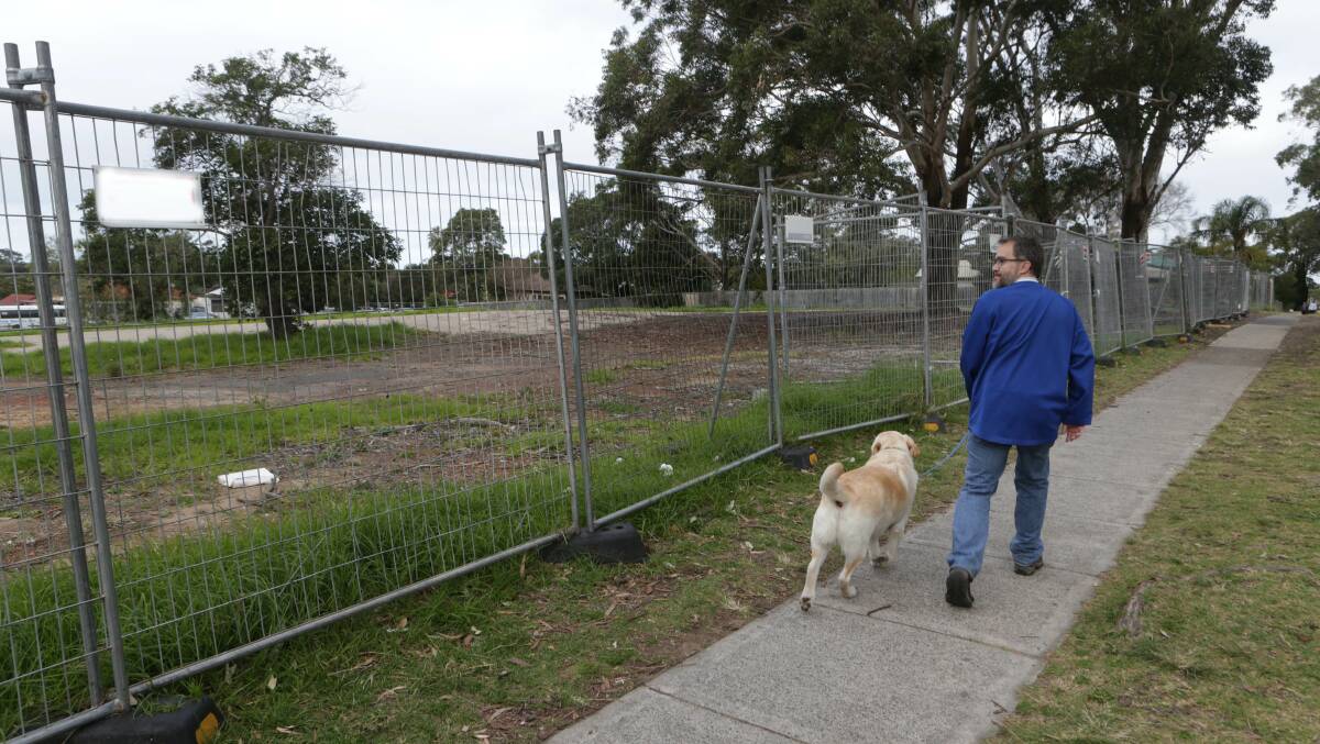 The site between Gymea Bay Road and Chapman Street, Gymea was fenced off in June last year after asbestos was found. Picture: John Veage