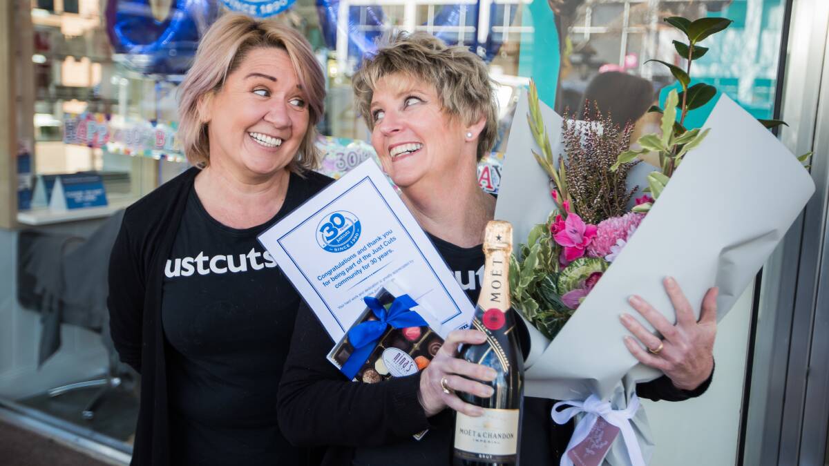 Leigh-Anne Brosens (left) and Lynette Grose celebrate 30 years at Just Cuts Engadine. Picture: supplied