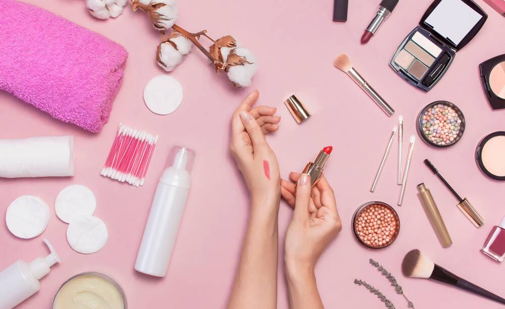 Handy and top reviewed beauty items worth trying. Picture by Shutterstock