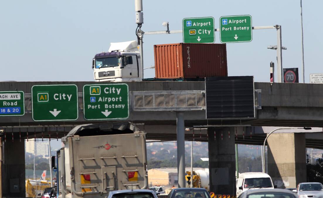 A major road and rail project at Port Botany aims improve travel times and ease congestion around the Sydney Airport precinct.