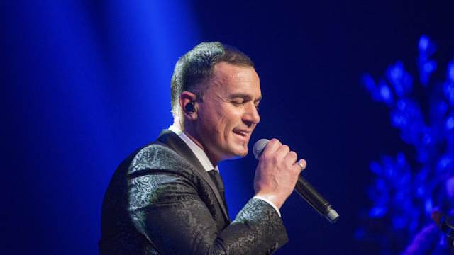 Shannon Noll performing live at a charity event at The Star last October. Picture: Supplied