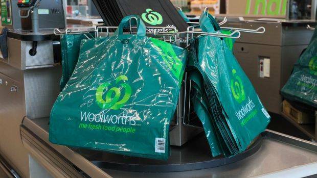 Woolies wipes out single-use plastic bags