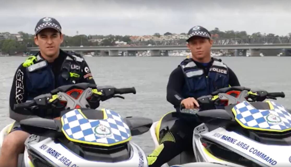 New Zealand Police Those Out And About On The Water Across, 45% OFF
