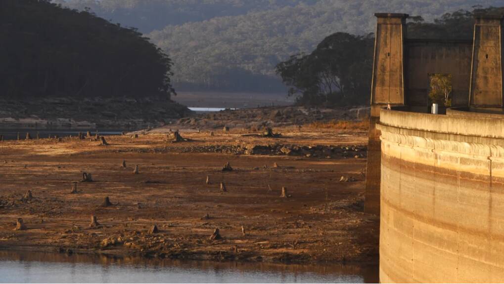 Cordeaux Dam is about 40 per cent full, while Sydney's reservoirs are now below 55 per cent capacity - and falling. Photo: Nick Moir