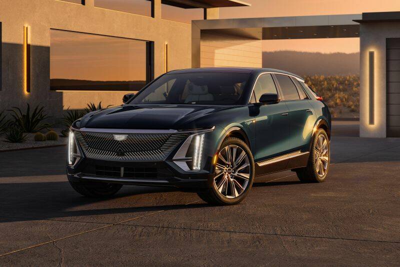 2025 Cadillac Optiq: Tesla Model Y rival's interior revealed | St ...