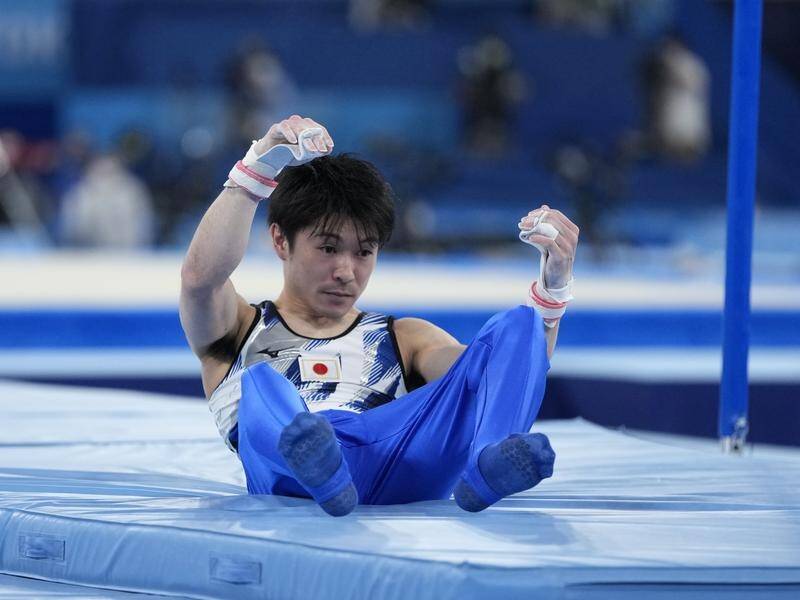 A fall in qualifying effectively ended the great Olympic career of Japanese gymnast Kohei Uchimura.