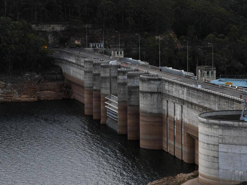 The Blue Mountains mayor is calling on Canberra to protect its heritage values from a dam upgrade.