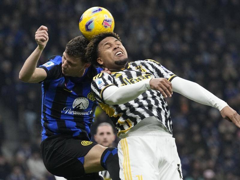 Inter Milan and Juventus were two of the clubs to vote for a cut in Serie A. (AP PHOTO)