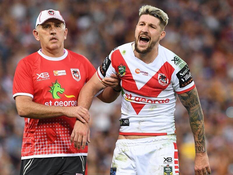 Gareth Widdop re-injured his shoulder in the Dragons' 48-18 thrashing of the Broncos.