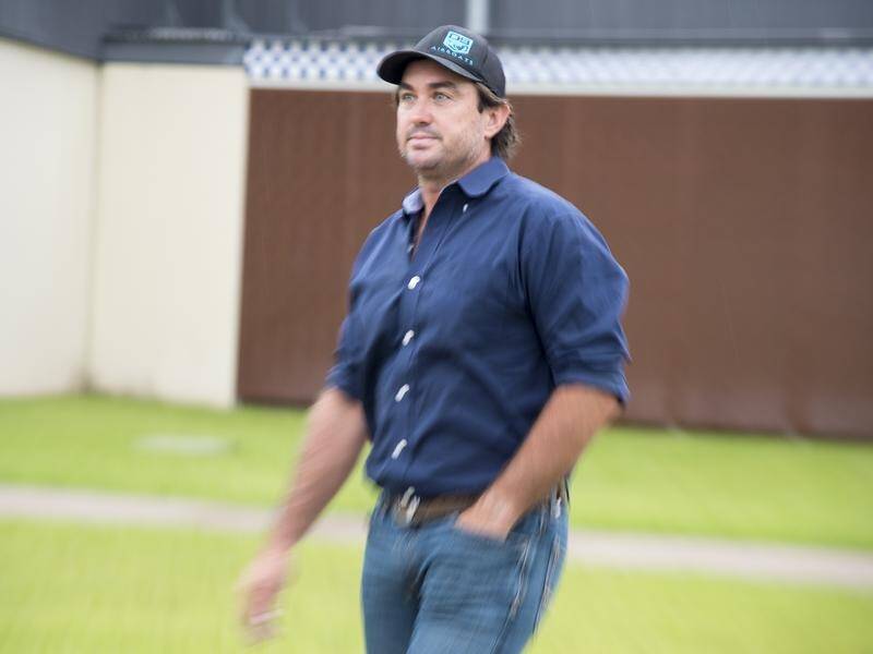 Outback Wrangler star Matt Wright is being sued by the wife of a man killed in a helicopter crash. (Aaron Bunch/AAP PHOTOS)