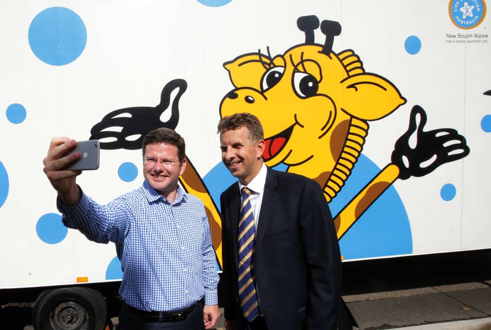 Photo opportunity: Oatley MP Mark Coure (left) Andrew Constance and Healthy Harold. Picture: John Veage
