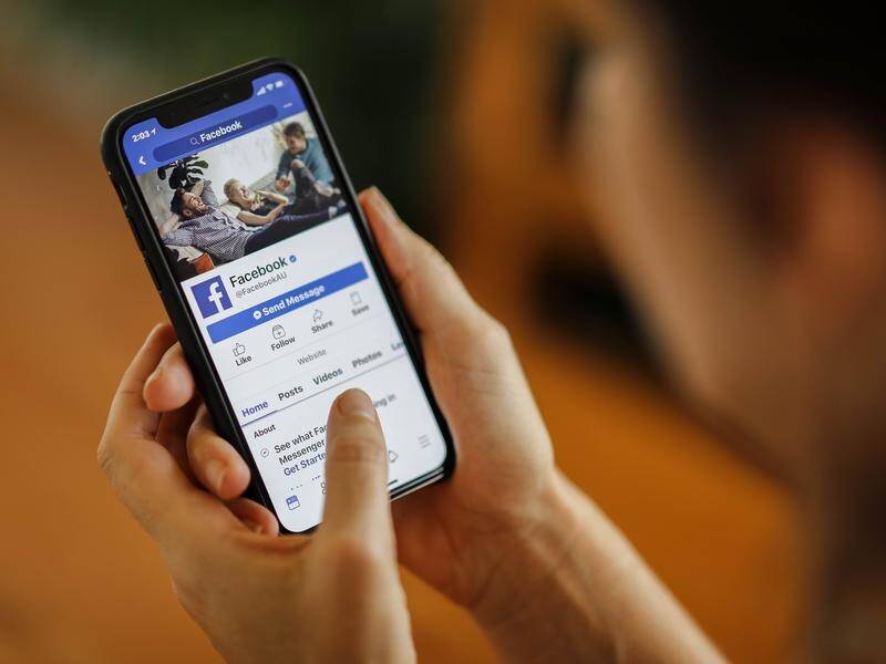 Facebook says it does not have a commercial presence in Australia or a contract with local users. (Glenn Hunt/AAP PHOTOS)