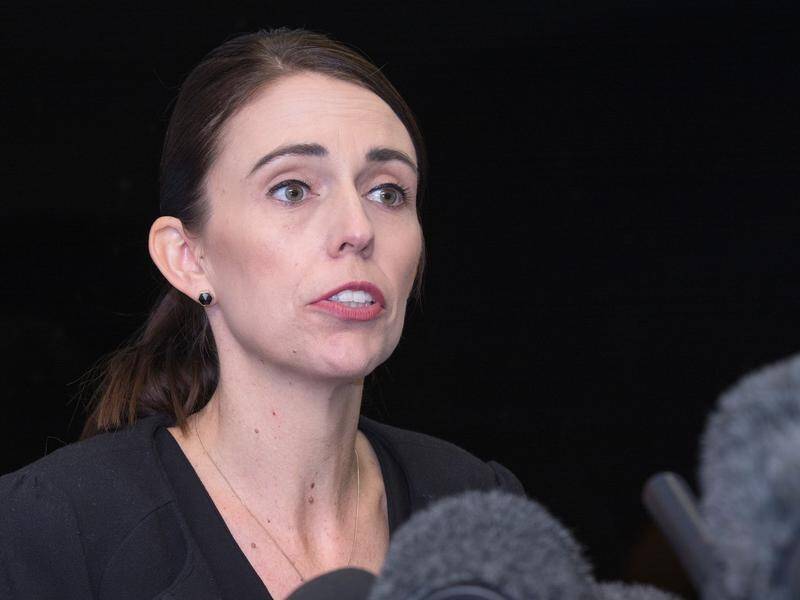 New Zealand Prime Minister Jacinda Ardern is to make a fleeting visit to China.