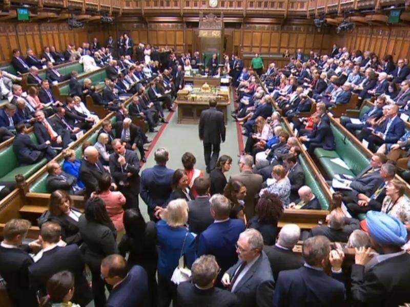 A majority of British MPs supported a plan that requires parliament to sit even if it is suspended.