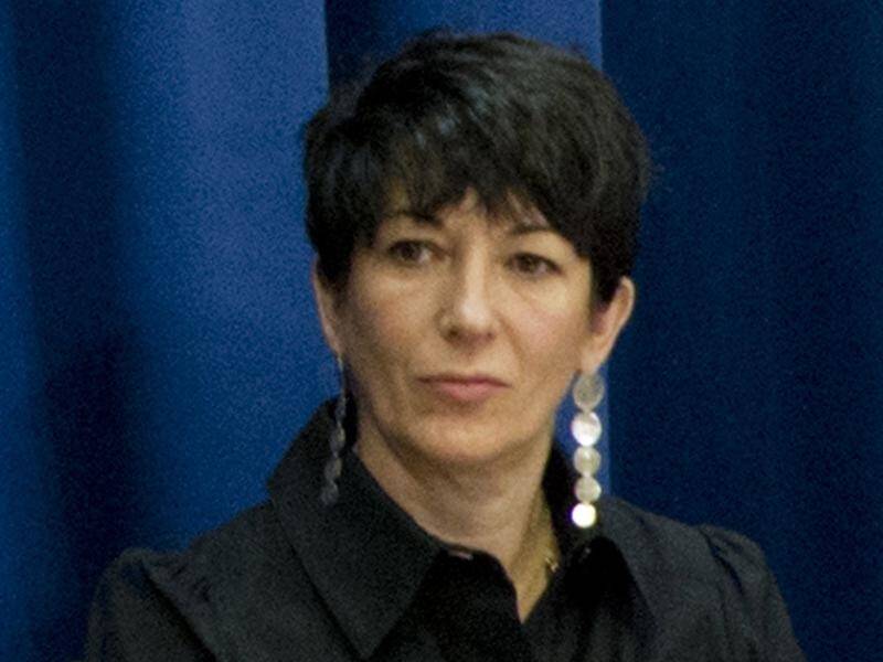 The US government has offered to dismiss two perjury charges against Ghislaine Maxwell.