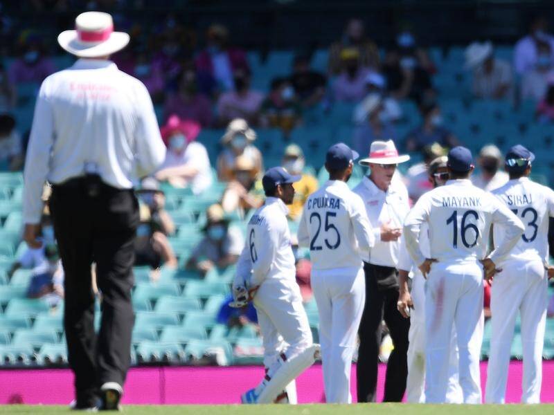 Mohammed Siraj and his Indian teammates complain to umpires of being abused by spectators at the SCG