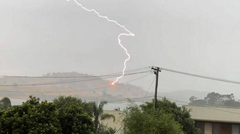 Amateur photographer captures lightning strike resembling US President  Donald Trump | St George & Sutherland Shire Leader | St George, NSW