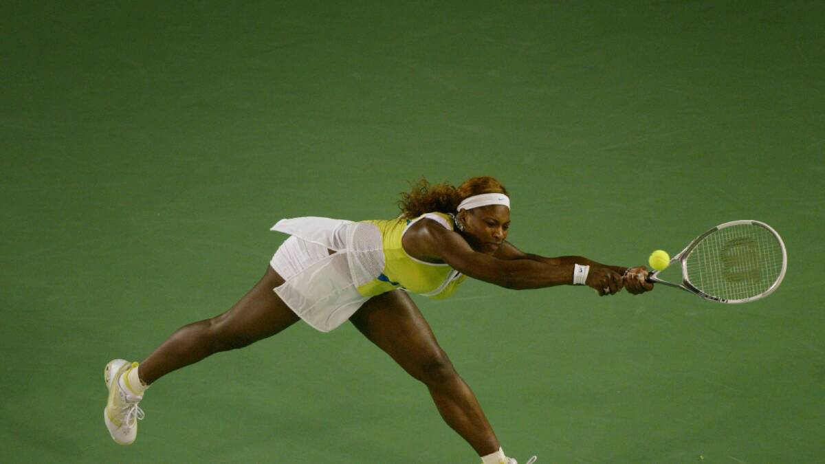 Serena’s serve to umpire looks like a fault
